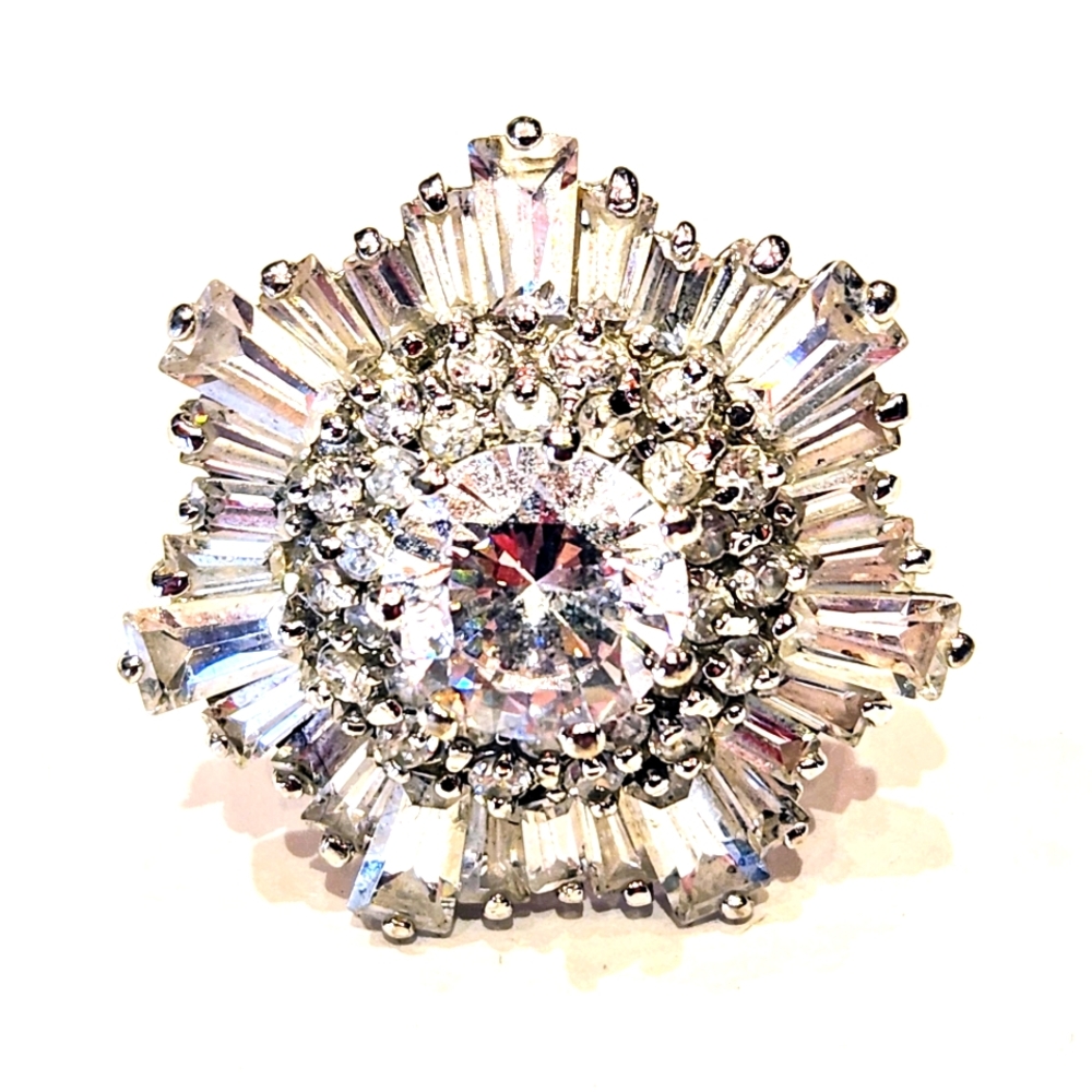 925 silver 1" flower crystal baguette, statement cocktail ring. Size 7.75